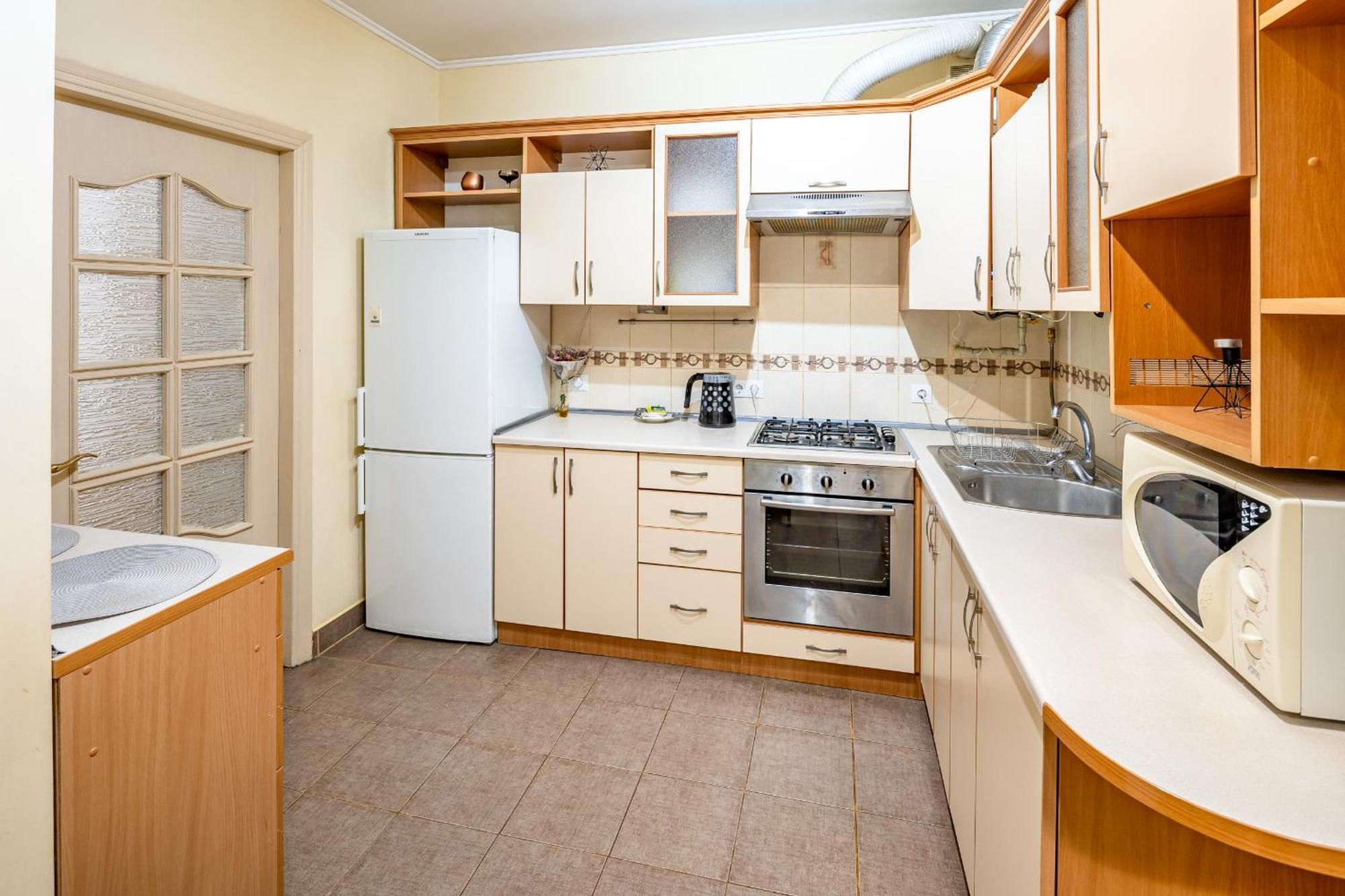 Just Another Comfy Apartment On The Main Squere. 2 Bedrooms, Own Heating, Ac リヴィウ エクステリア 写真